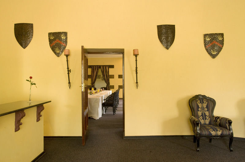 Hotel Nesbitt Castle Bulawayo Esterno foto